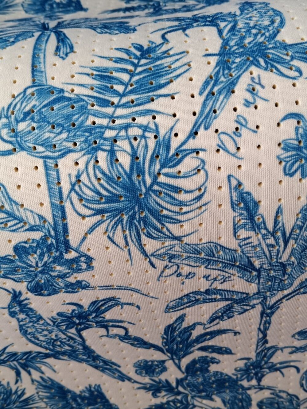 NWOT PopUps Toile Blue & White Everyday Tote - Picture 14 of 14